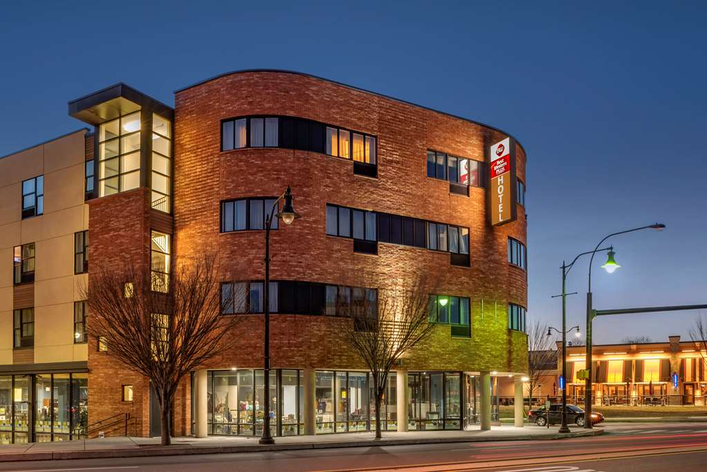 Best Western Plus Philadelphia Airport S. At Widener Univ. — hotel in Chester