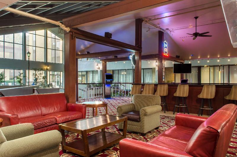 Ramada by Wyndham Shreveport Airport - photo 34