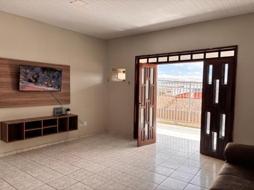 Duplex 3 Quartos Ar Condicionado 2 Camas Casal 5 Camas Solteiro Garagem Para 3 Carros Proximo Ao Centro E Shopping in Juazeiro Do Norte, Brasil