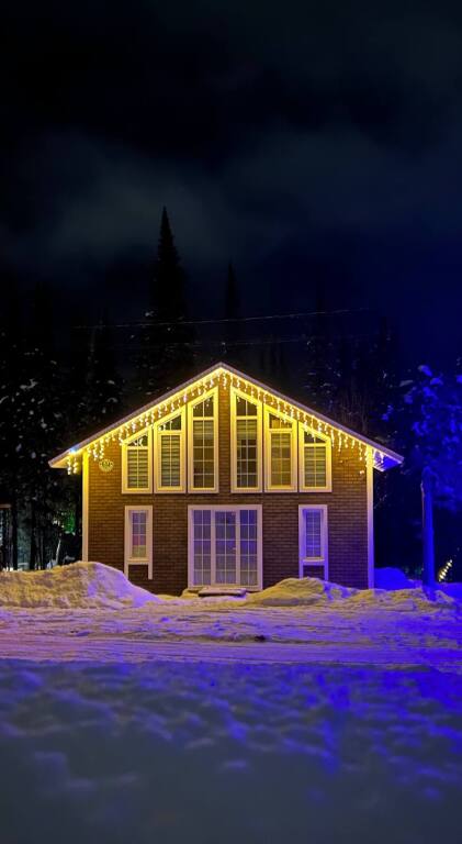 Gostevoy Dom 100 M 2 in Sheregesh, Russia