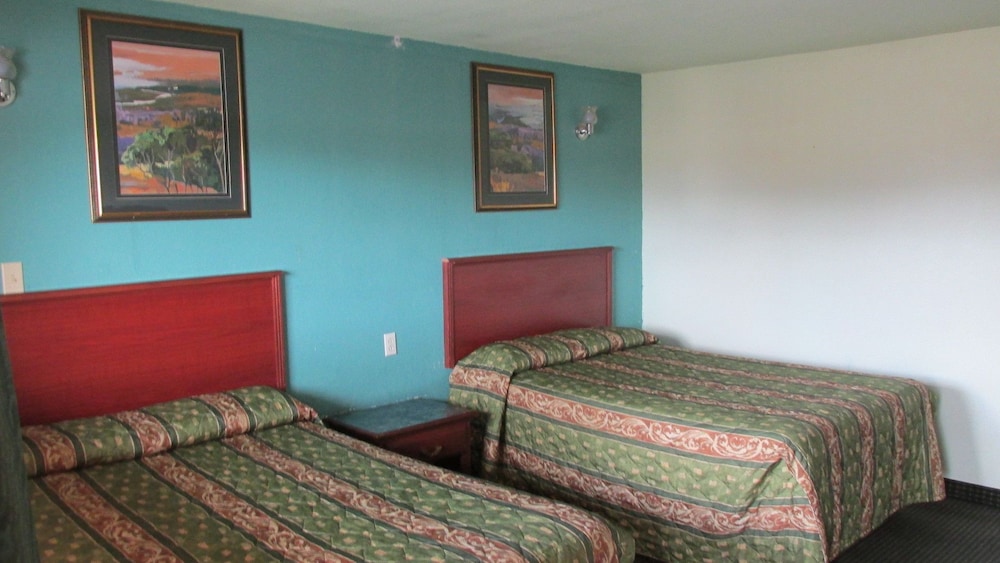 Sportsman Motel - photo 4