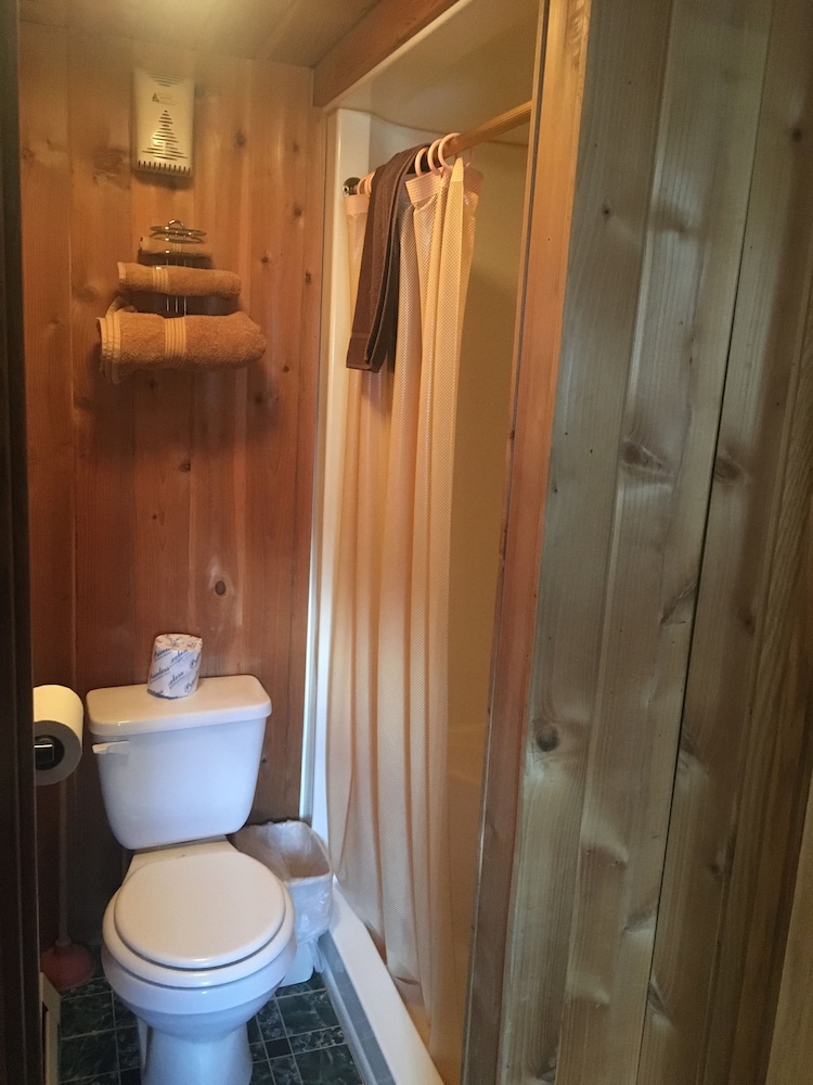 Hilltop Motel - photo 9