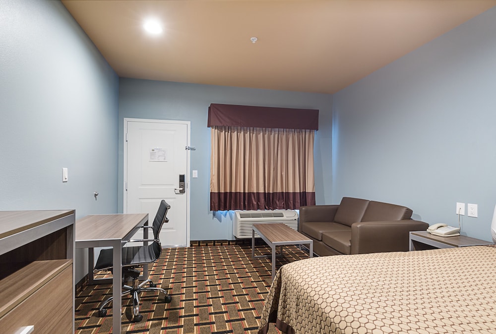 Scottish Inns & Suites - photo 5