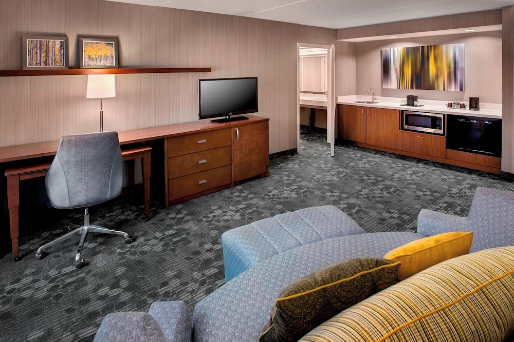 Courtyard by Marriott Parsippany - photo 10