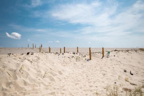 Beside the Sea by Oak Island Accommodations - photo 42