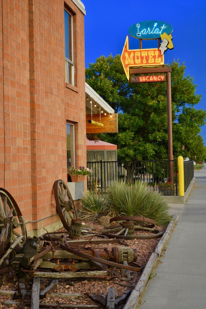Lariat Motel - photo 26
