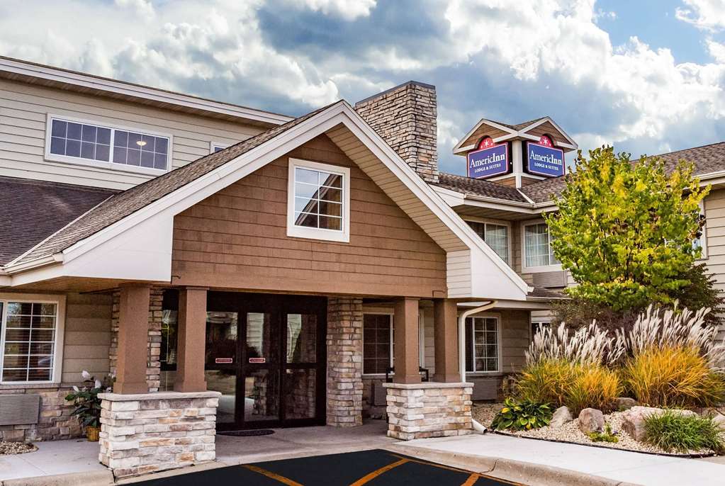 AmericInn by Wyndham Hotel and Suites Long Lake - photo 2