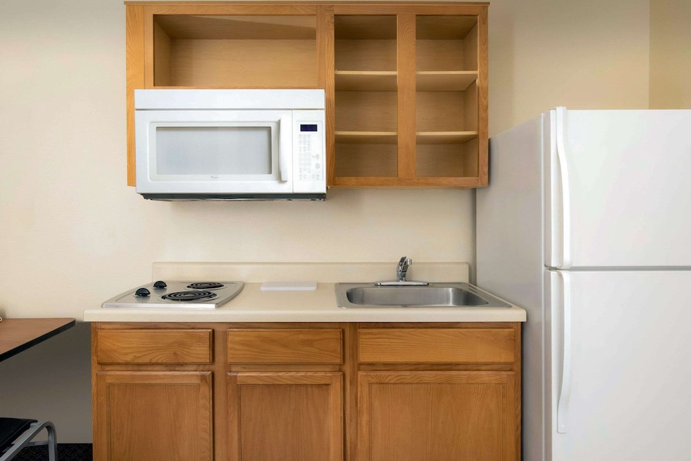 WoodSpring Suites Omaha Bellevue an Extended Stay Hotel - photo 12