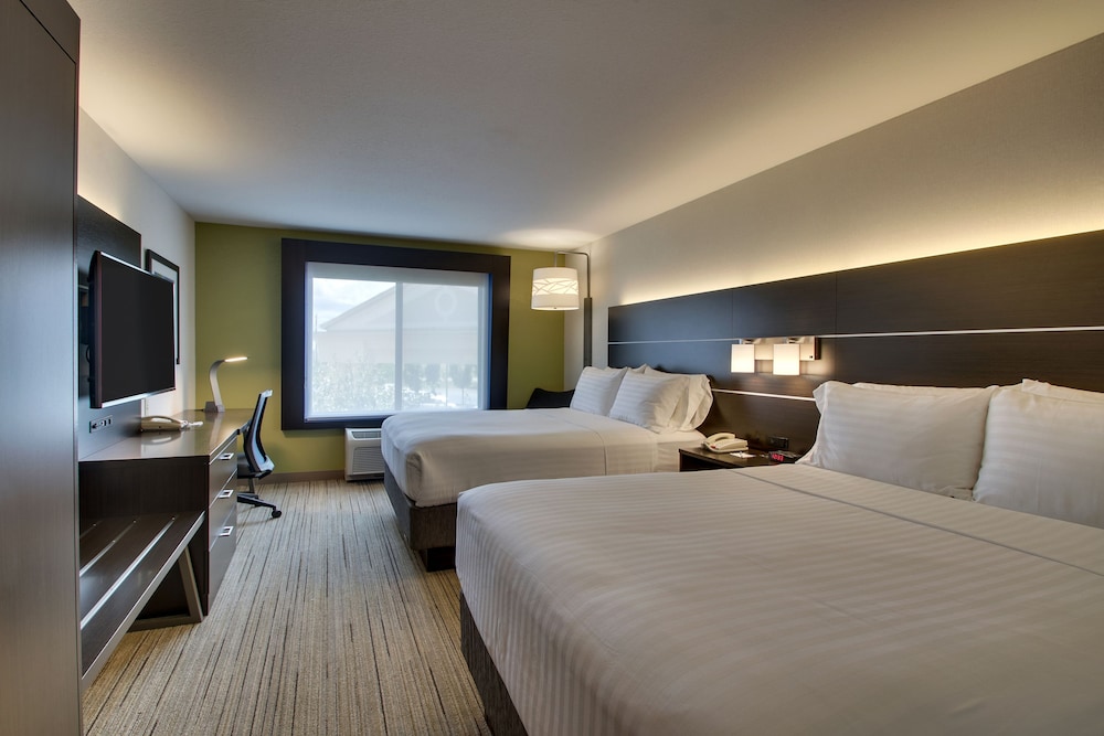 Holiday Inn Express & Suites Morris by IHG - photo 30