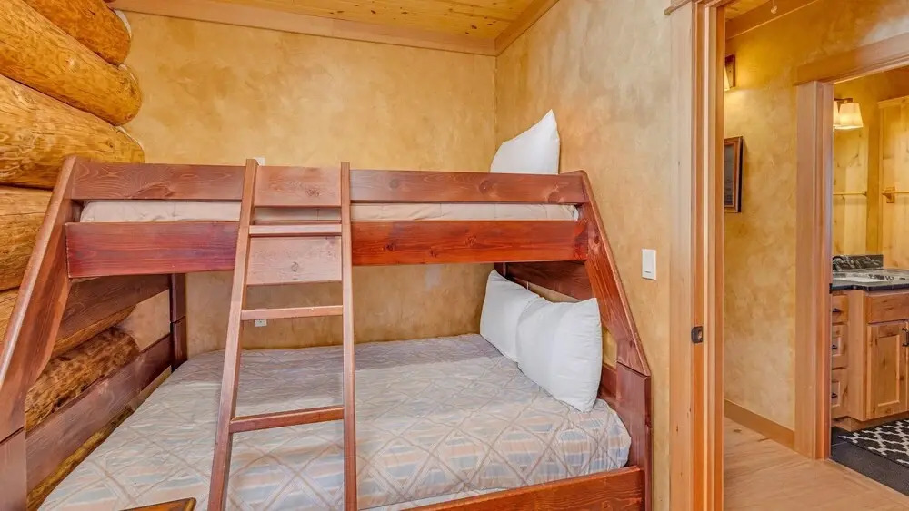 Satterlee Way Unit 3 - photo 34