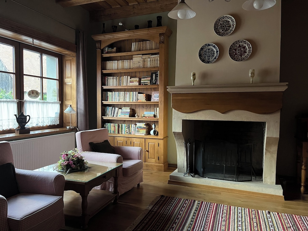 Tohanu Vechi — 4-Star Luxury Hotel in Zarnesti, Romania