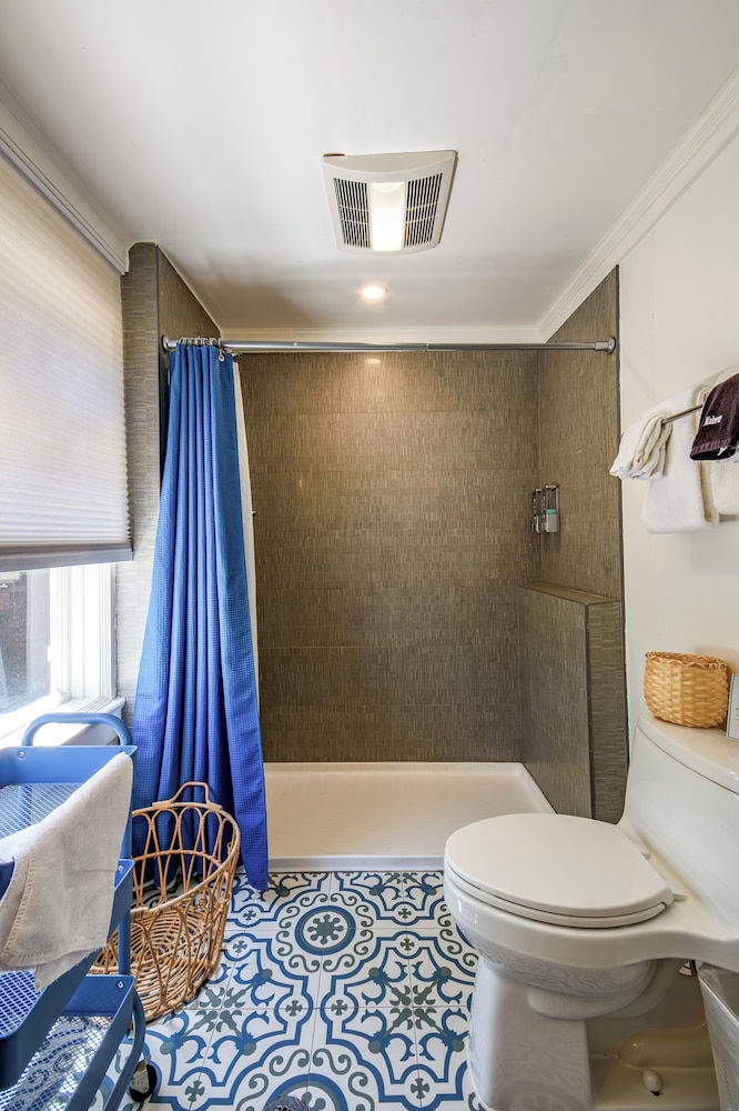 Cedar Gables Inn - photo 19