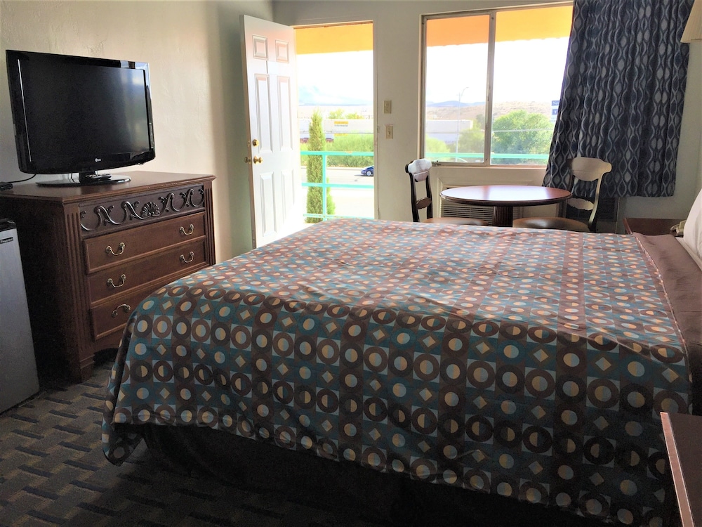 Ramblin Rose Motel - photo 6