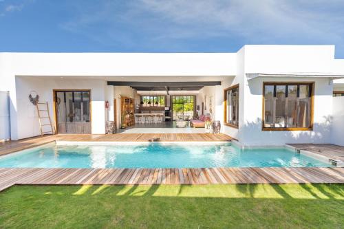 Villa Anzo by DreamAwayBali — 4-Star Luxury Hotel in Seminyak, Indonesia