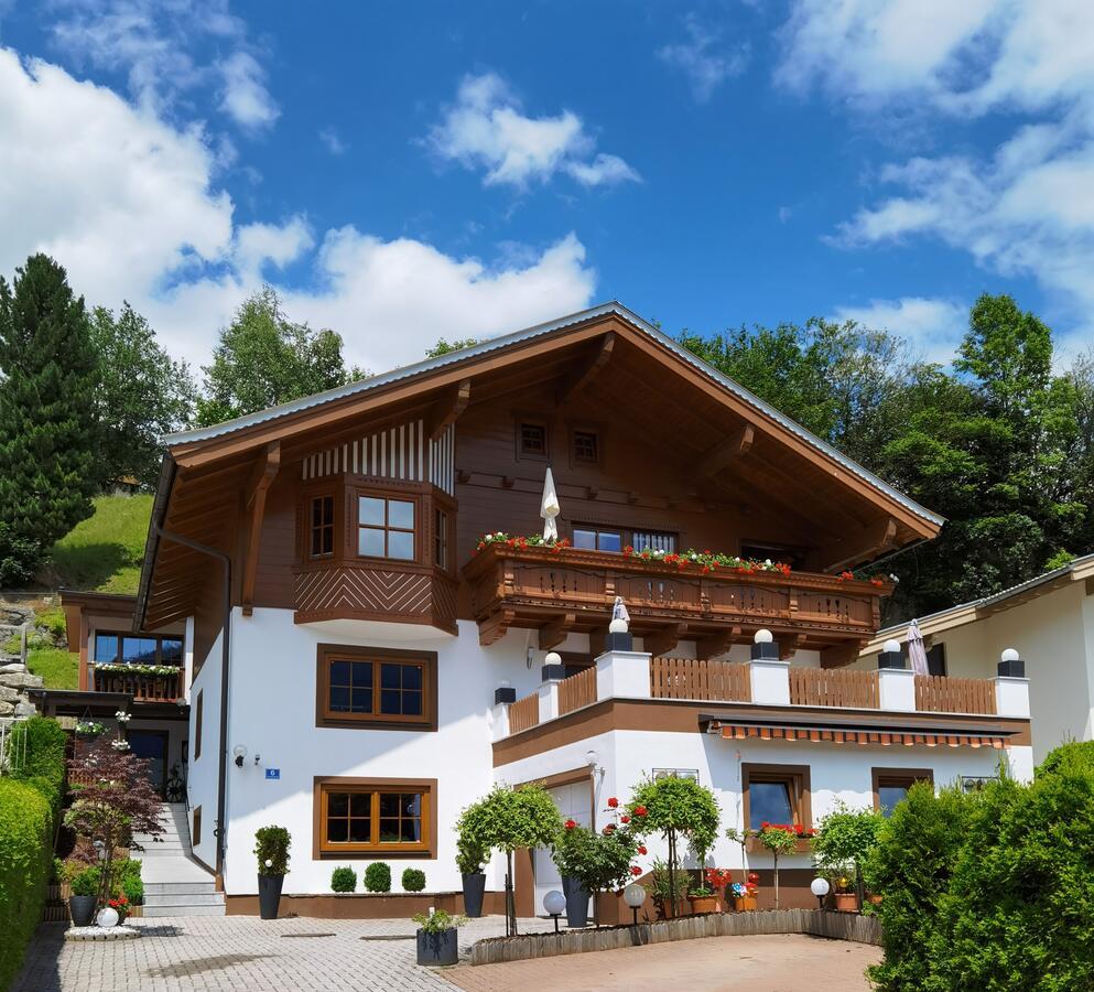 Appartement Hofer — 4-Star Luxury Hotel in Niedernsill, Austria