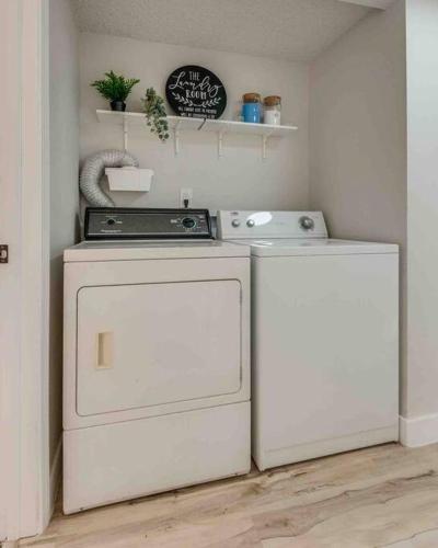 Cozy home 16 Min away from strip and fremont