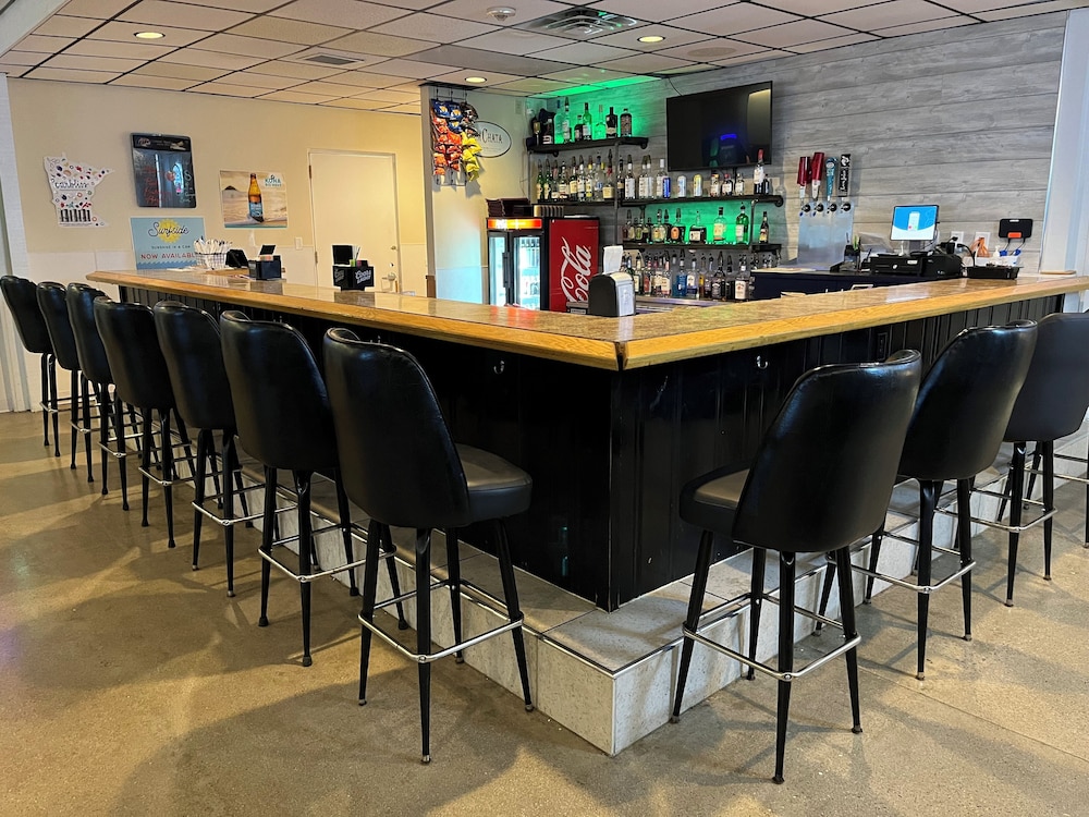 The Hudson Inn - photo 18