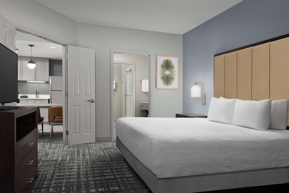 Homewood Suites by Hilton Reading - photo 7