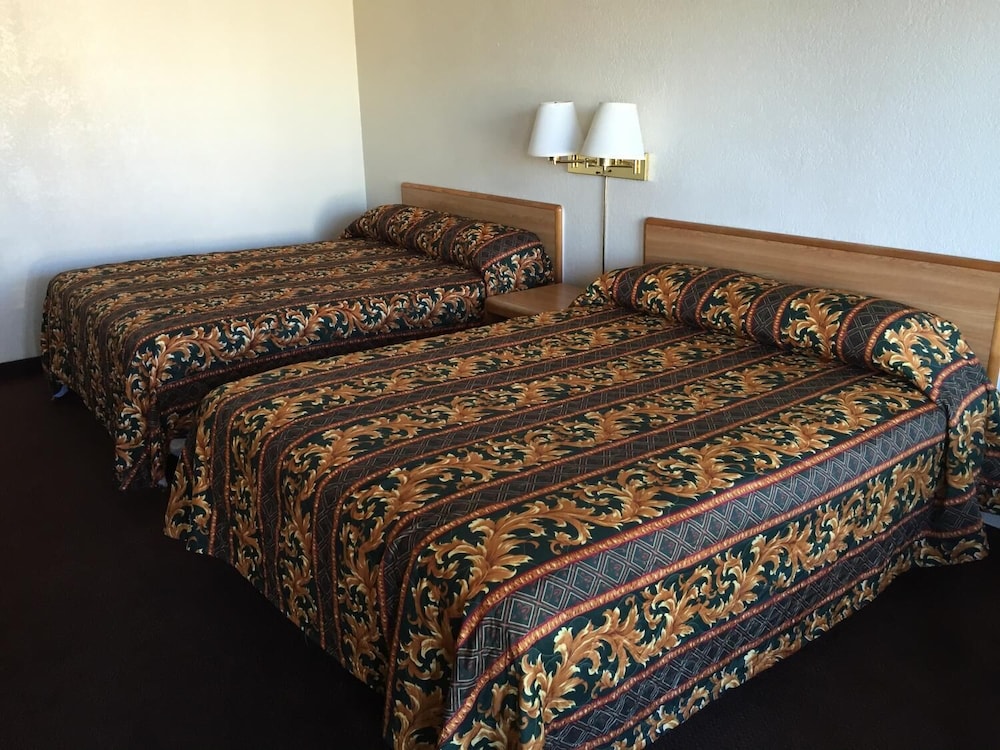 E Z 8 Motel Phoenix Airporter - photo 14
