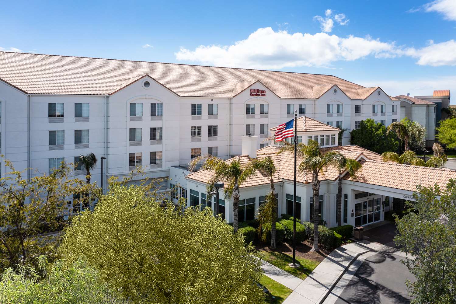 Hilton Garden Inn Bakersfield - photo 23