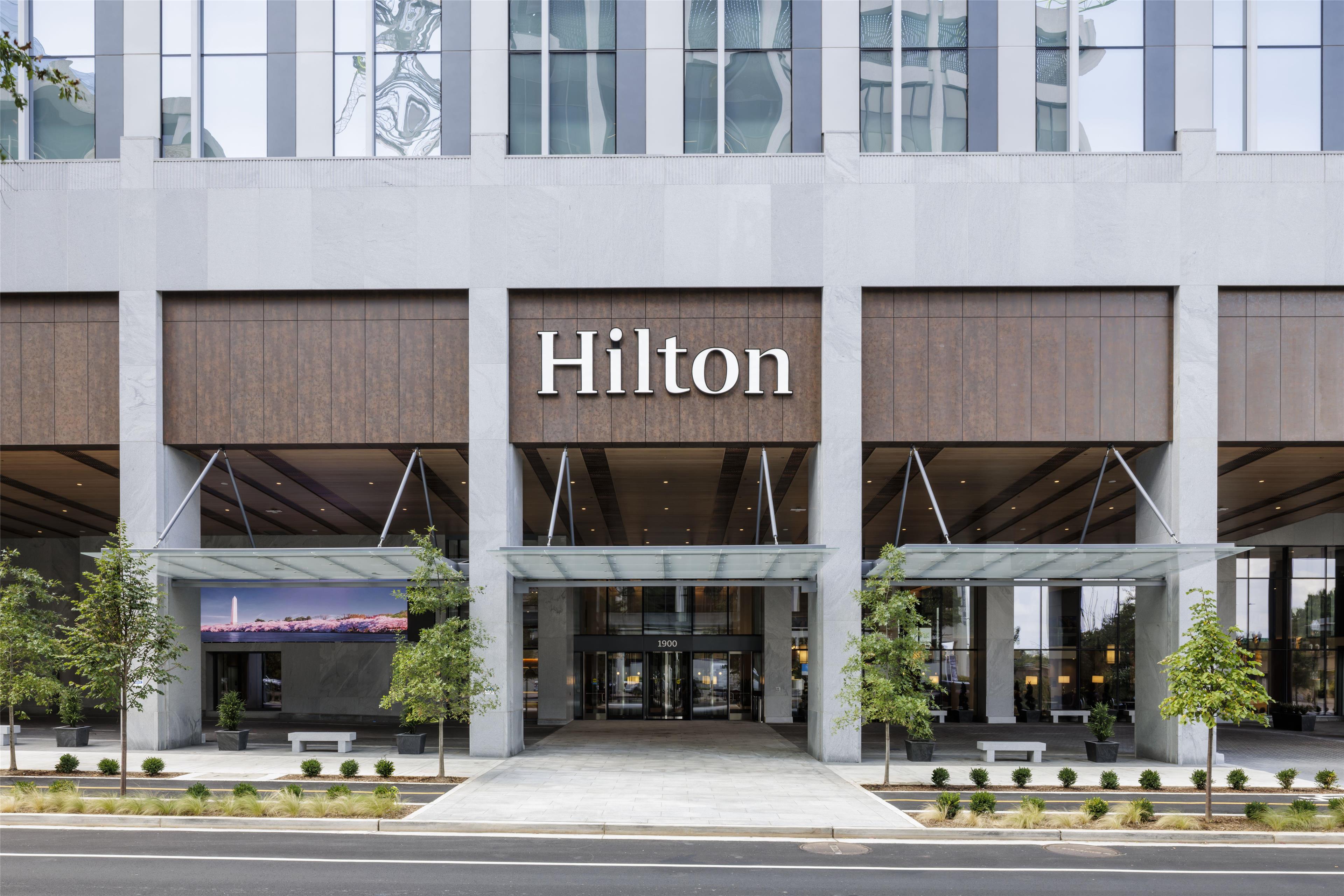 Hilton Arlington Rosslyn The Key - featured photo