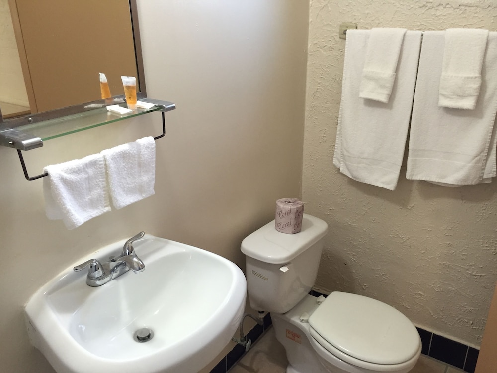 Withlacoochee Motel - photo 11