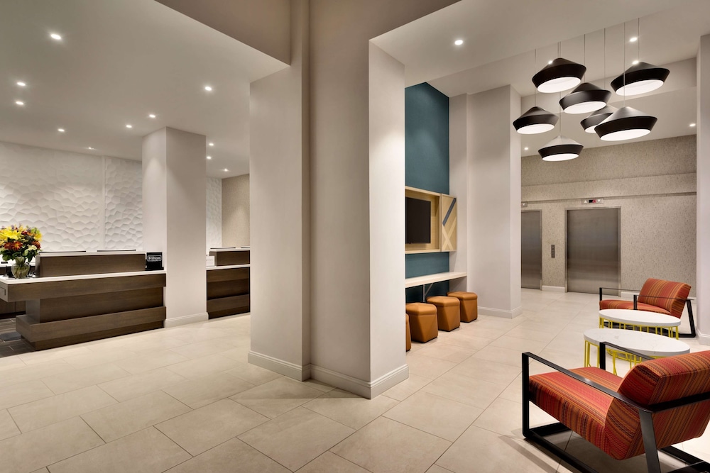 Hilton Garden Inn New York Times Square South - photo 4