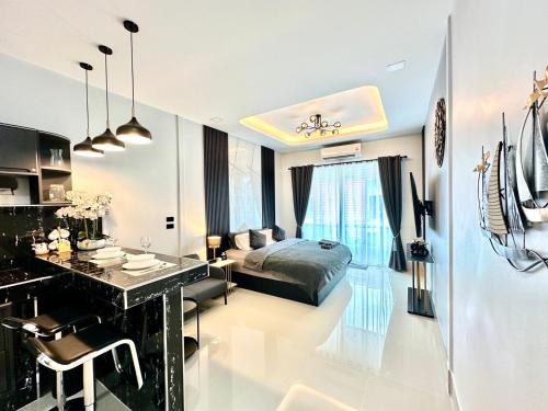 Viraplace 4# - last minute hotel in Pattaya