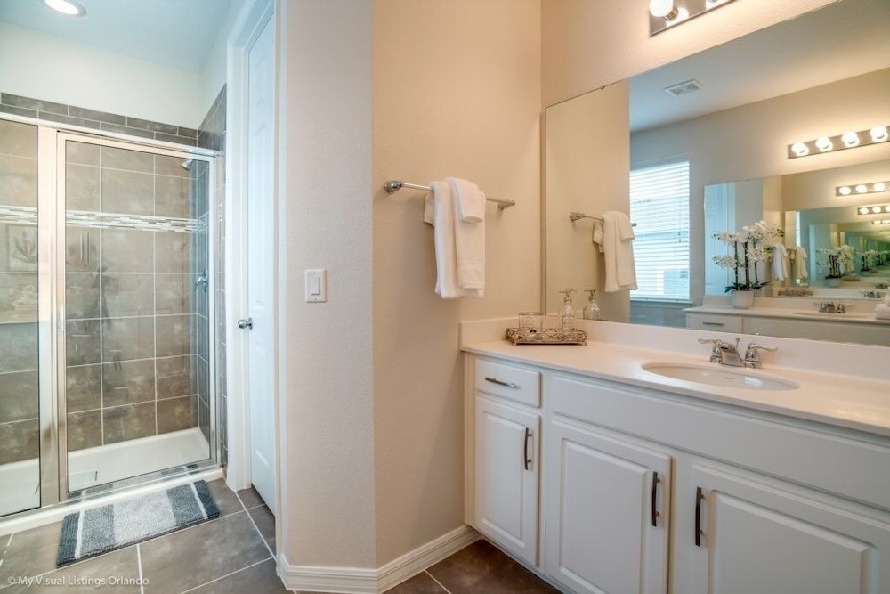 1719cvt Orlando Newest Resort Community 5 Bedroom Villa by RedAwning - photo 28