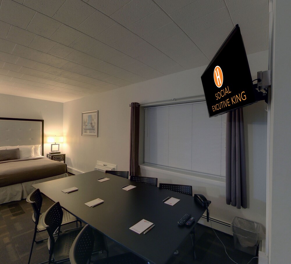 Hotel Royal Oak - photo 30
