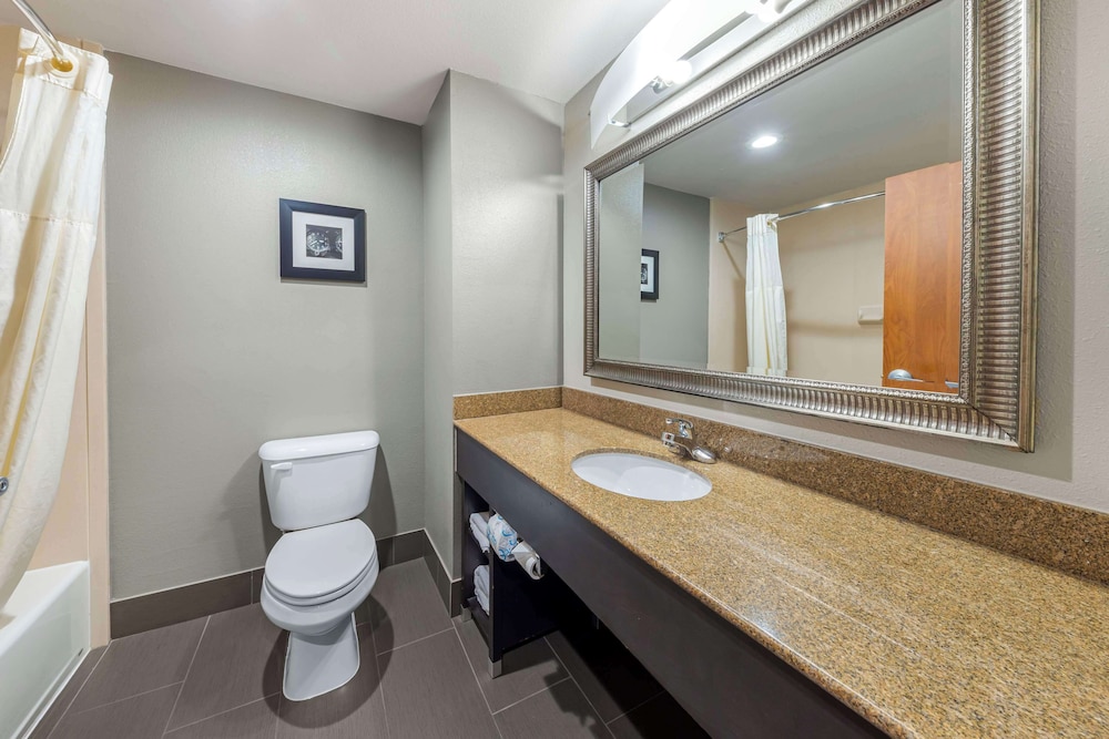 Best Western Plus Midwest City Inn & Suites - photo 18