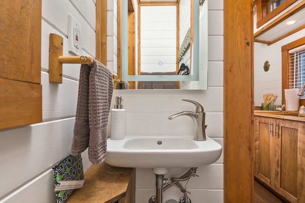 Tiny Digs Hotel of Tiny Houses - photo 120