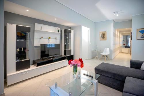 Leo's Home — 4-Star Luxury Hotel in Athens, Greece