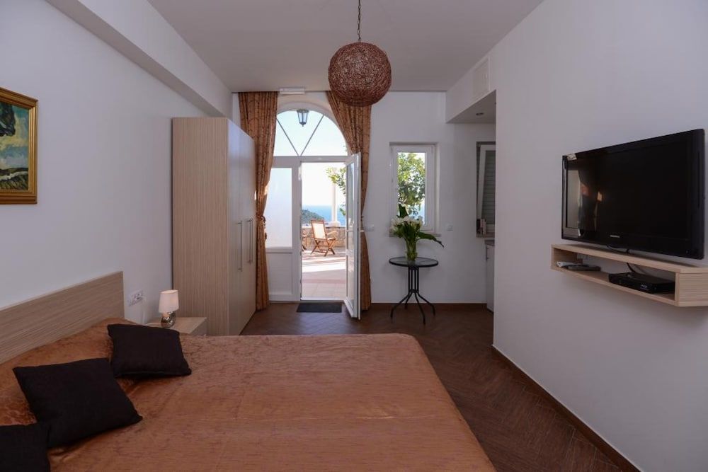Apartment Elena Suite