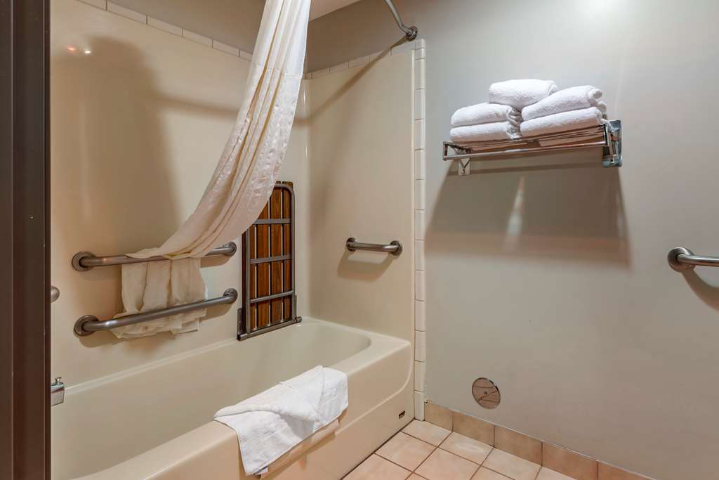 Best Western Newberg Inn - photo 31