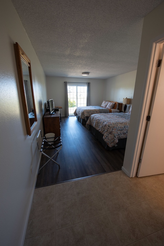 Pacific City Inn - photo 29