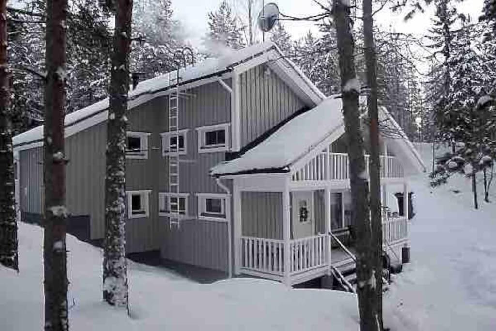 Villa Hyppykallio LaatuLomat — 4-Star Luxury Hotel in Juva, Finland