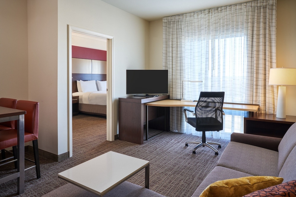 Residence Inn by Marriott Philadelphia Airport - photo 21