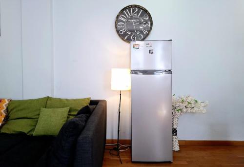 City Center 2BDR Apartment near Rustaveli Av