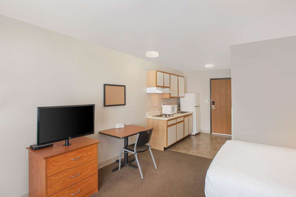 WoodSpring Suites Jacksonville Beach Blvd - photo 11