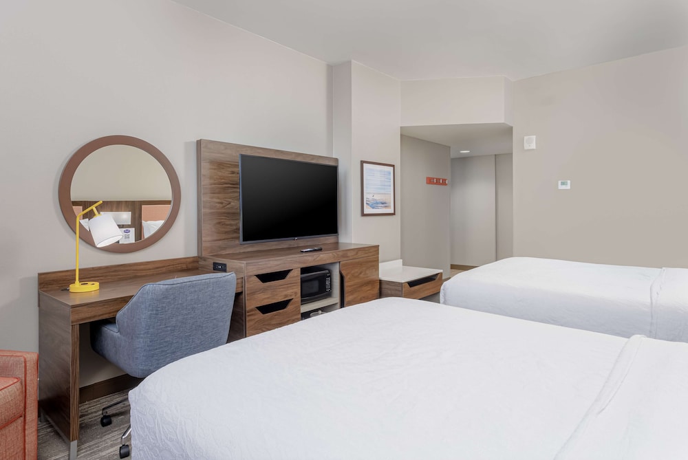 Hampton Inn & Suites Orange Beach Gulf Front - photo 26
