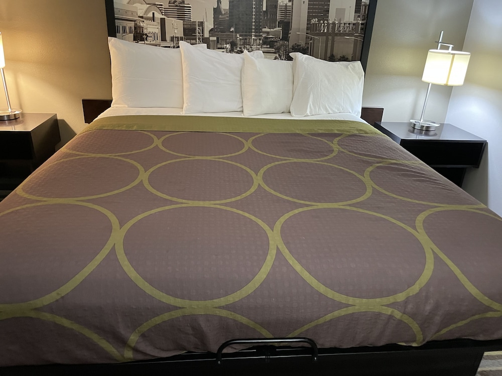 Delavan Inn and Suites — hotel in Delavan