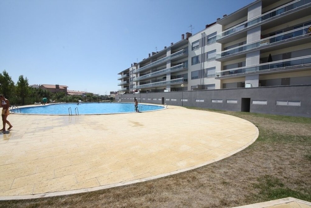 Bayside — 4-Star Luxury Hotel in Sao Martinho Do Porto, Portugal