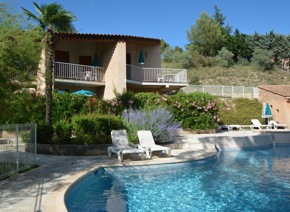 Les Hauts De Greoux in Greoux-Les-Bains, France