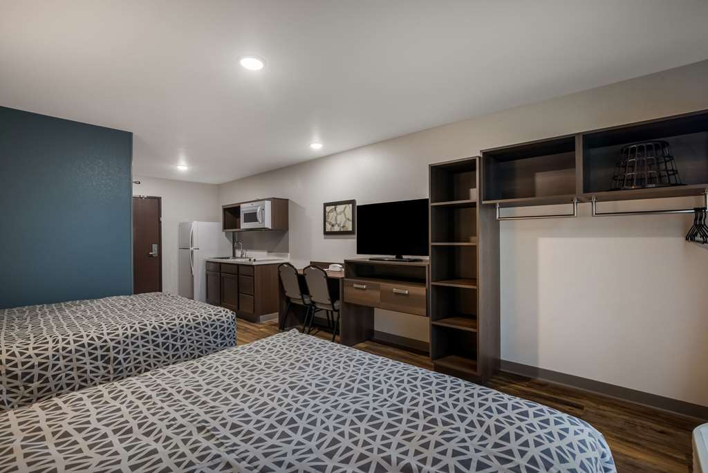 Woodspring Suites Milwaukee Menomonee Falls - photo 26