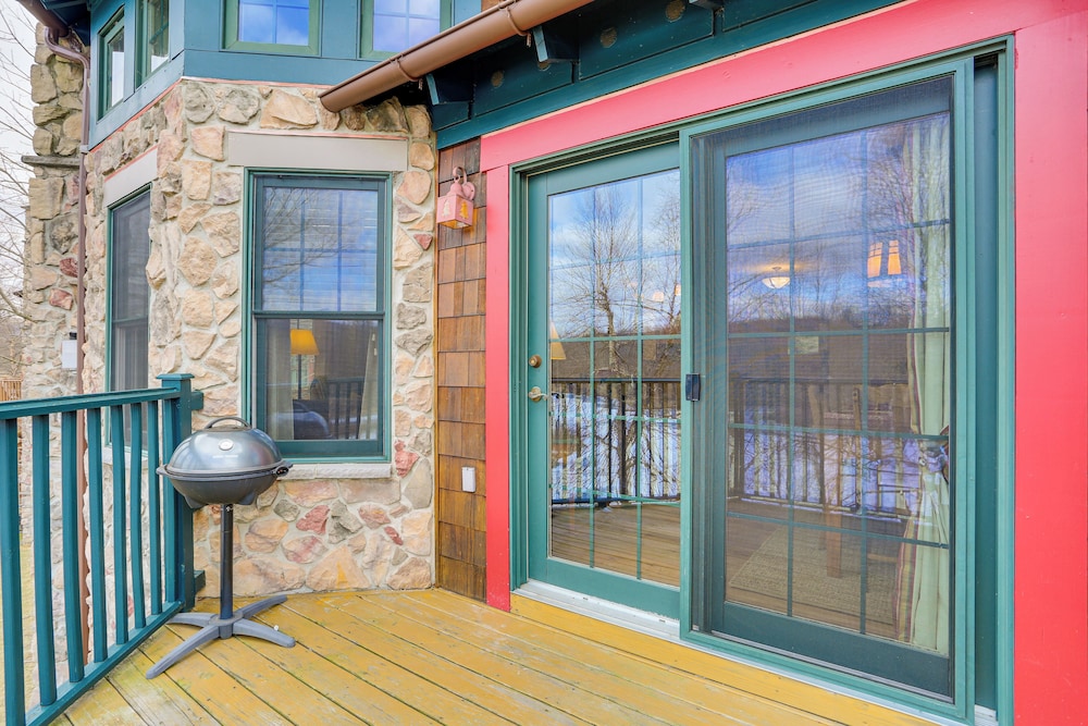 1 Mi to Mountain Creek Resort: Condo w Balcony - photo 18