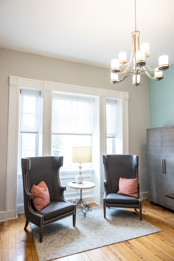 The Blackburn Inn and Conference Center - photo 5