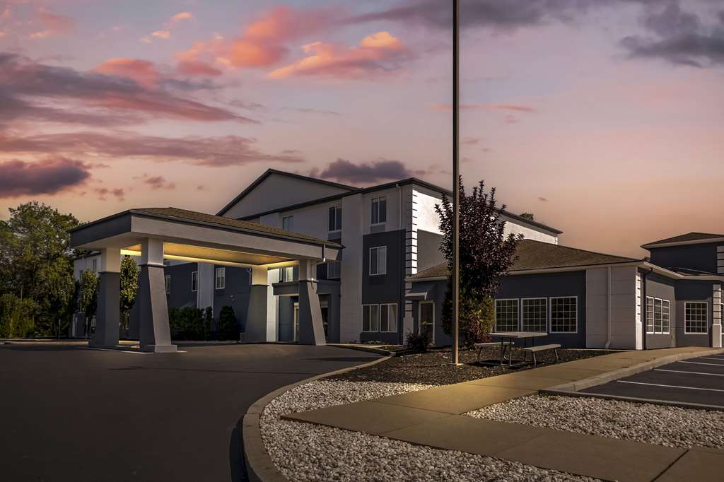 Comfort Inn & Suites Harrisburg Hershey North - photo 4