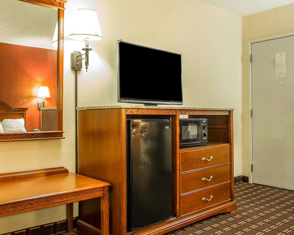 Rodeway Inn Montpelier - photo 11