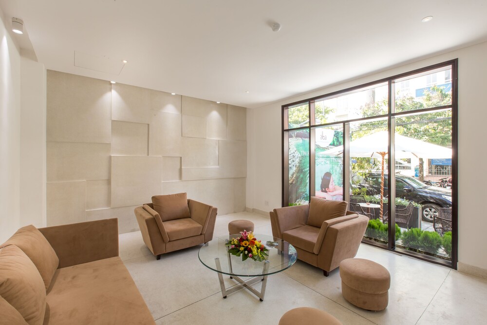 Alba Hotel - carbon neutral hotel in Hue